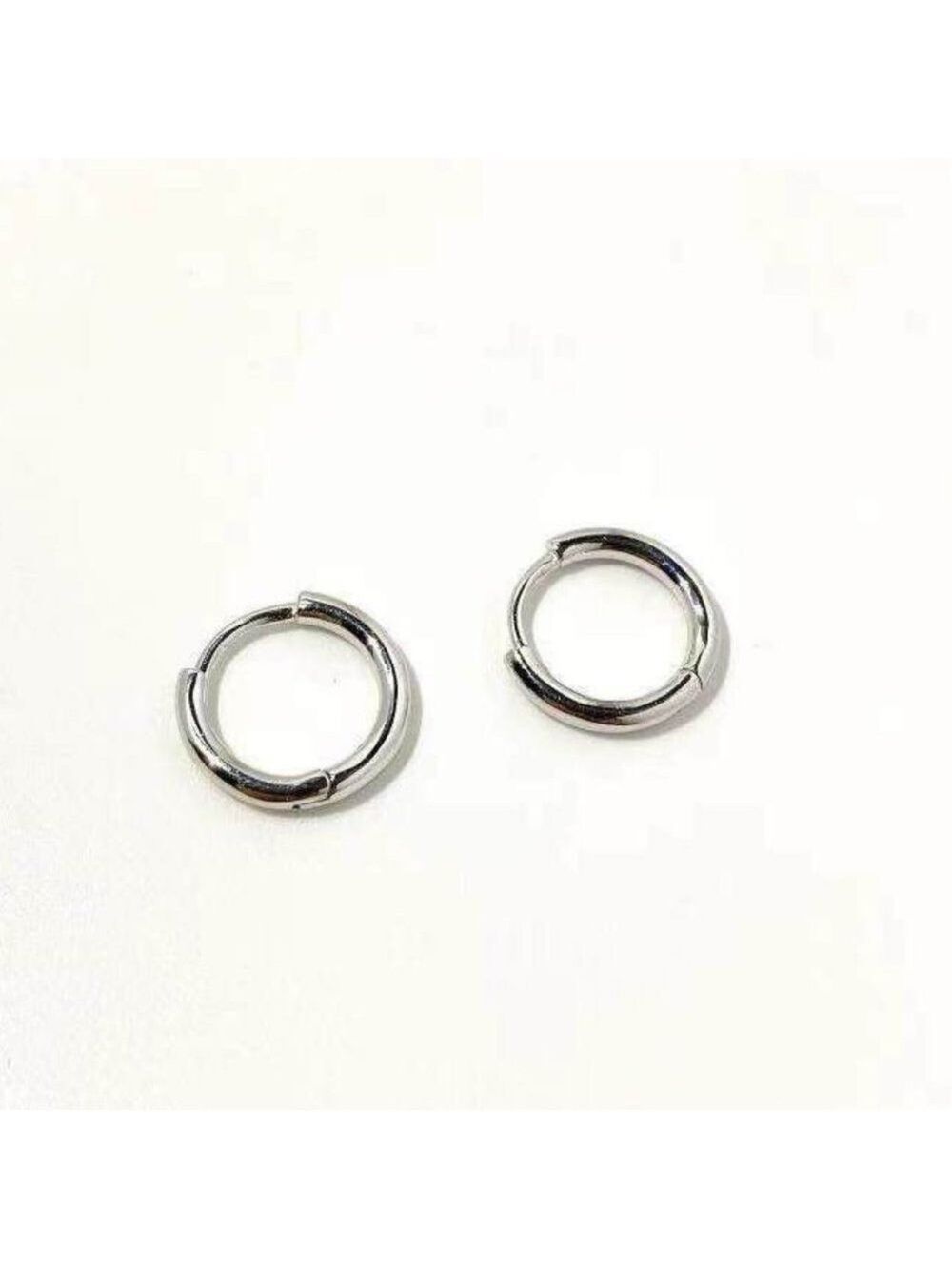 18k Gold Plated Sterling silver hoop Earrings - Picture 4 of 8